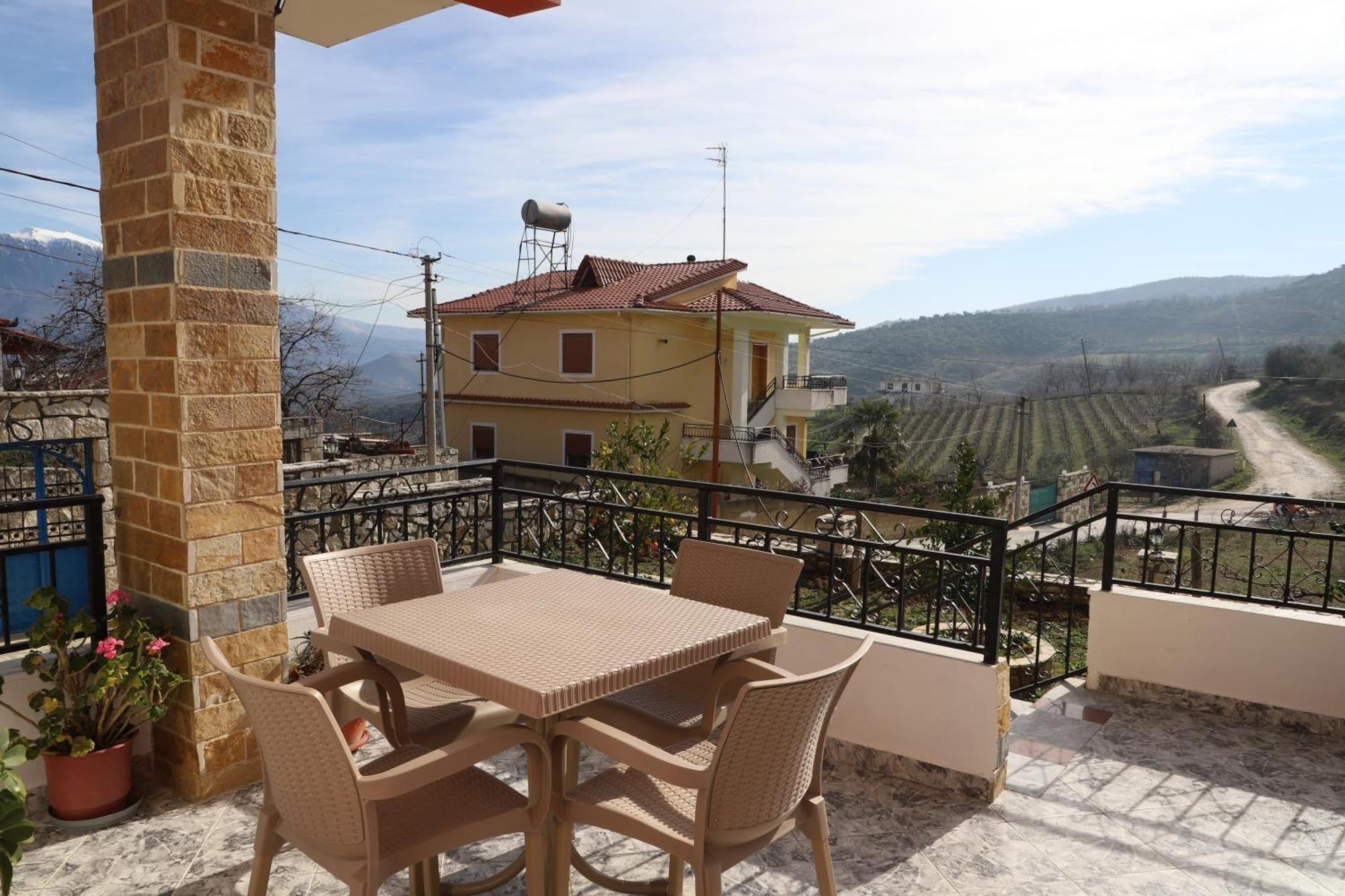 Villa Xherimeja Family Oasis Berat Rom bilde