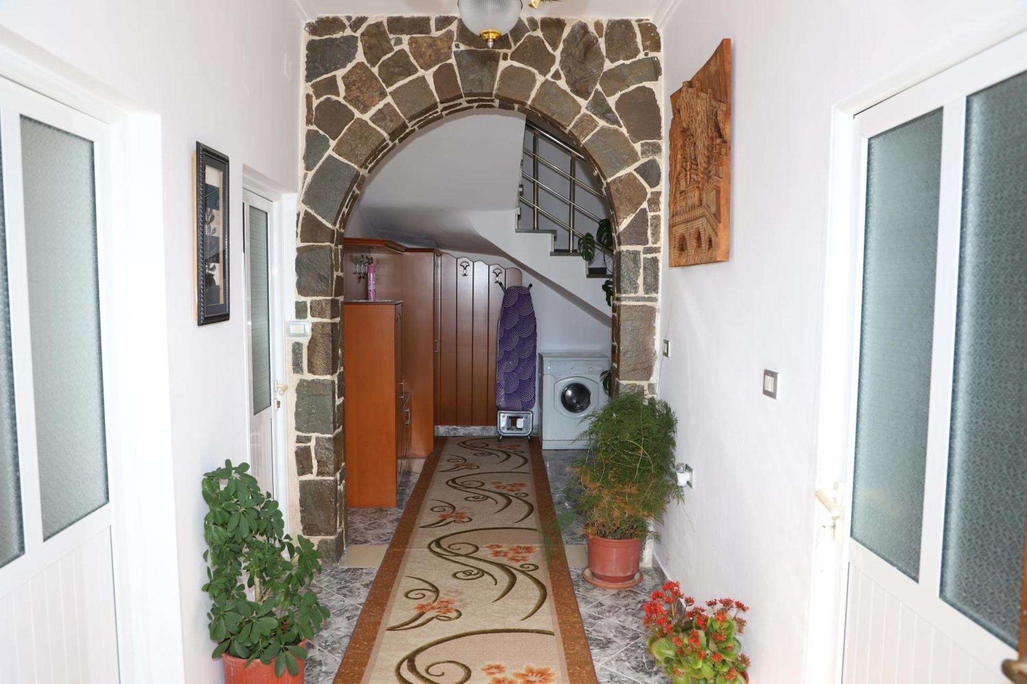 Villa Xherimeja Family Oasis Berat Rom bilde