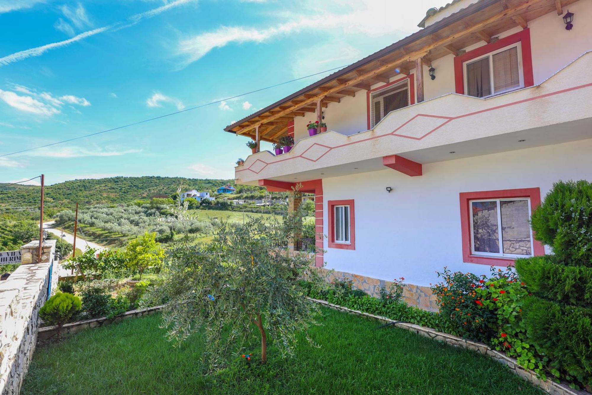 Villa Xherimeja Family Oasis Berat Eksteriør bilde